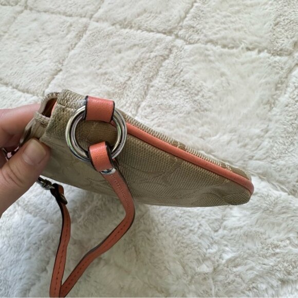 Coach | Signature Peach Leather Stripe | Wristlet - Picture 8 of 12
